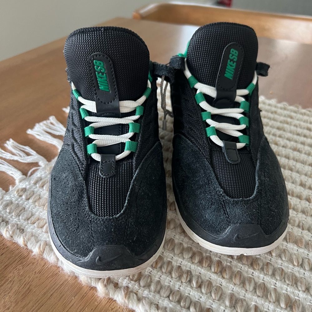 Nike SB Vertebrae Women’s Skate Shoes Black Malachite Summit White New - Picture 7 of 14